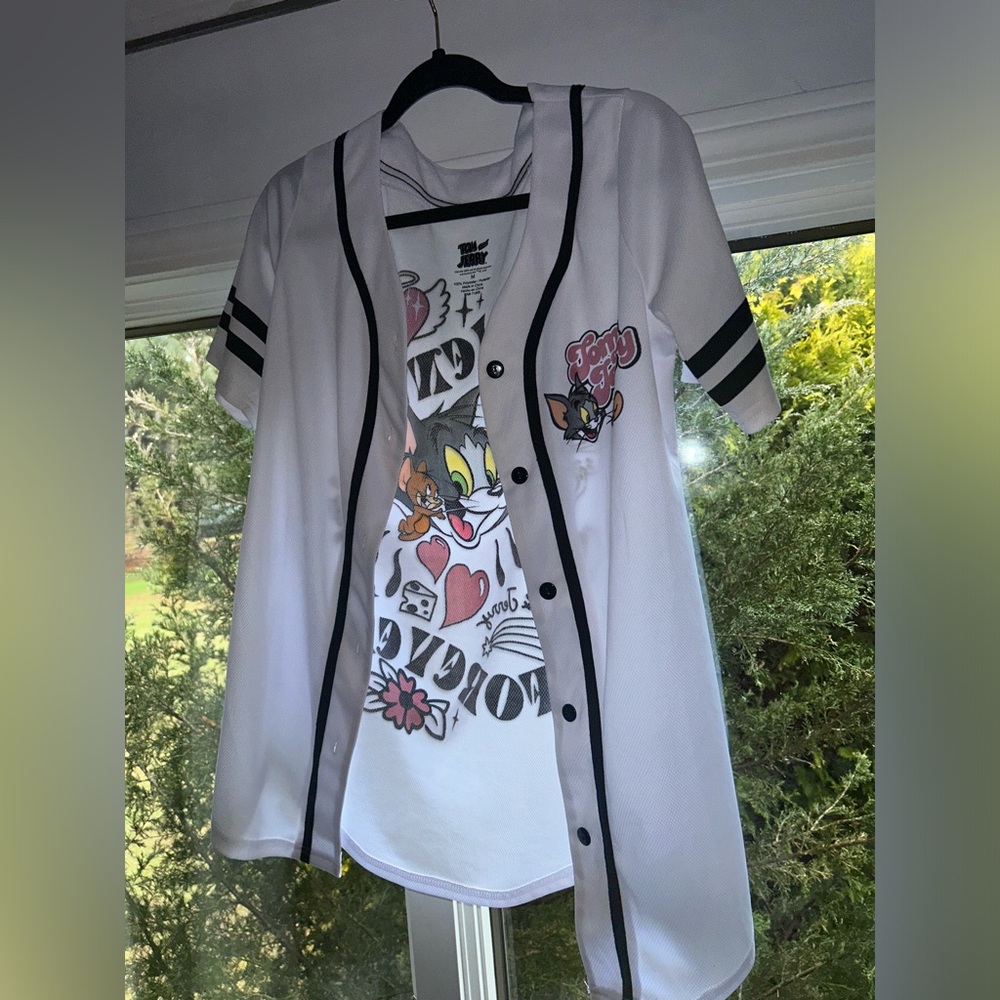 NEW Tom & Jerry Women's White Button Down Shirt with Cartoon Print
